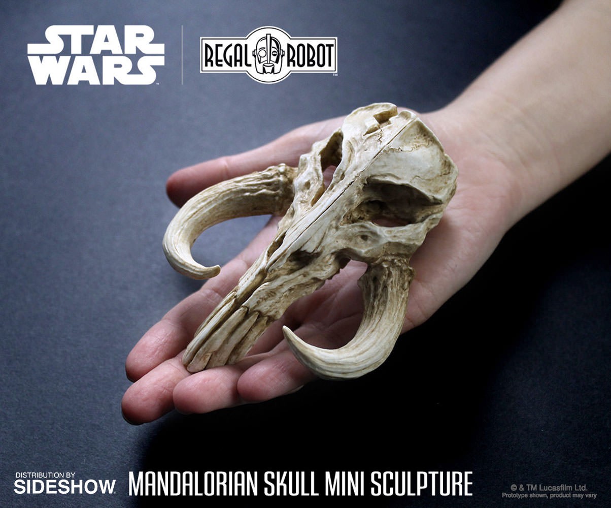 Mandalorian Skull Mini Sculpture (Prototype Shown) View 8