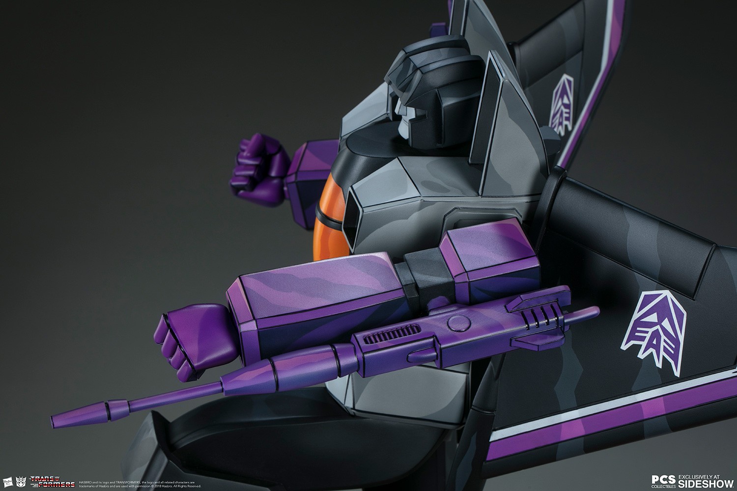 Transformers Skywarp - G1 Statues  (Prototype Shown) View 17