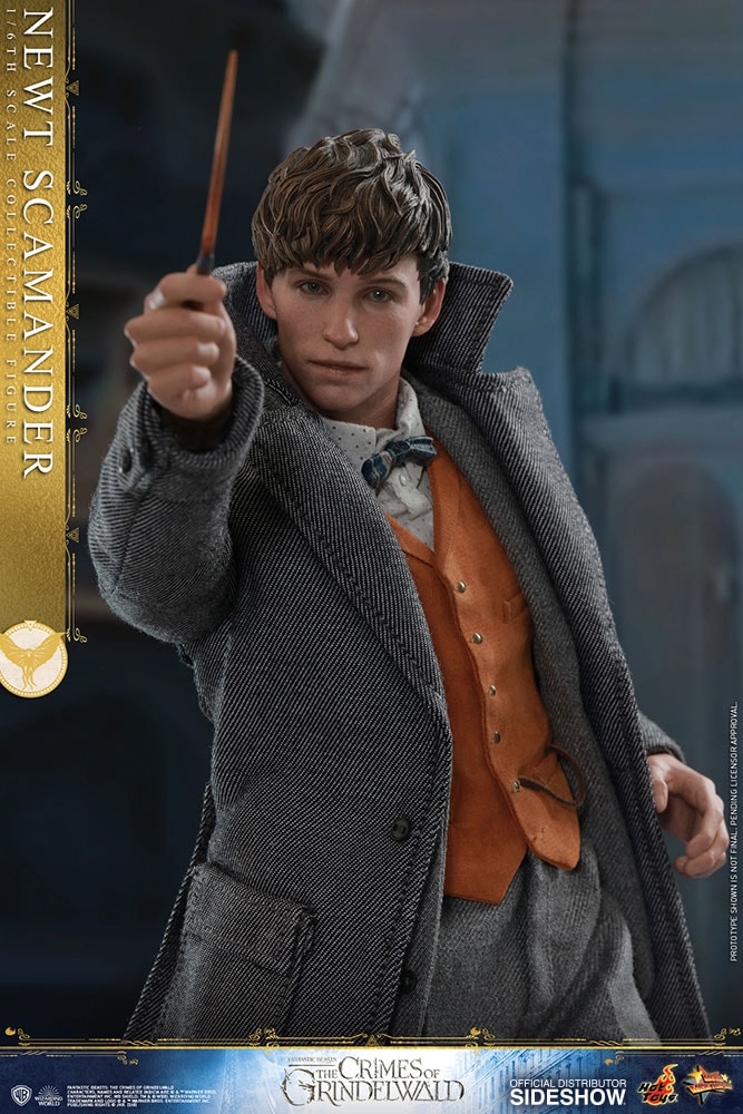 Newt Scamander Collector Edition (Prototype Shown) View 10