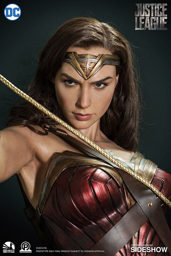 Life size 2025 wonder woman doll
