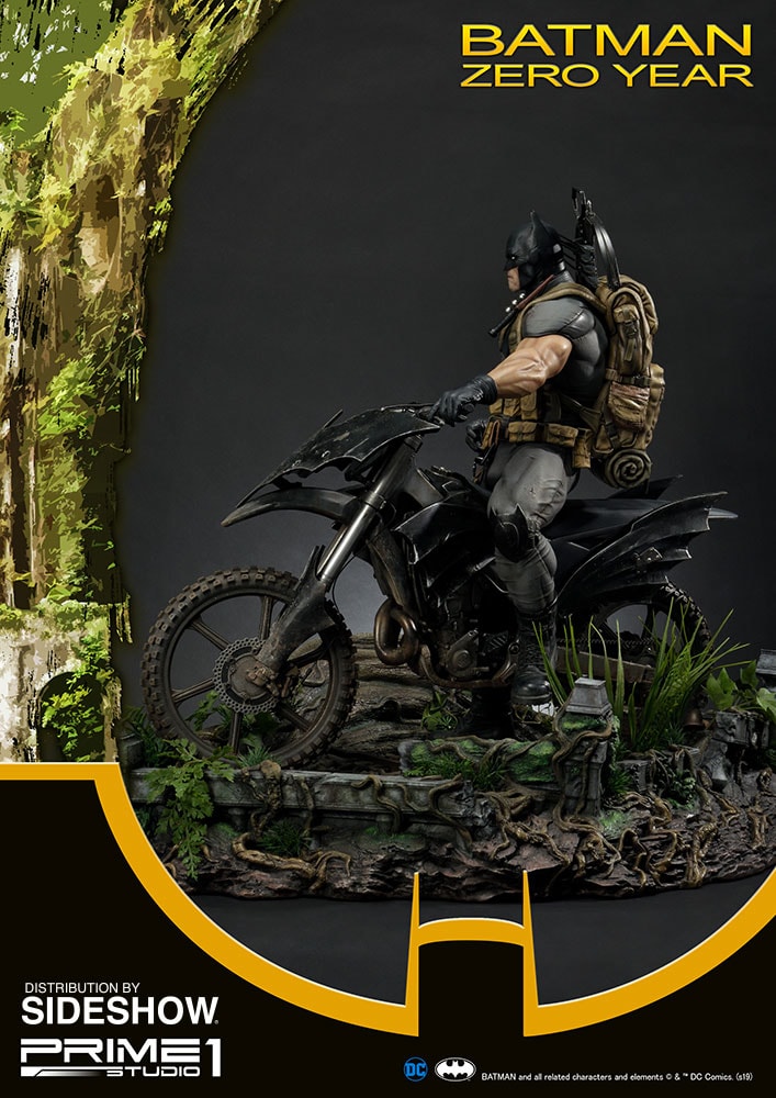 Batman Zero Year Statue | Sideshow Collectibles