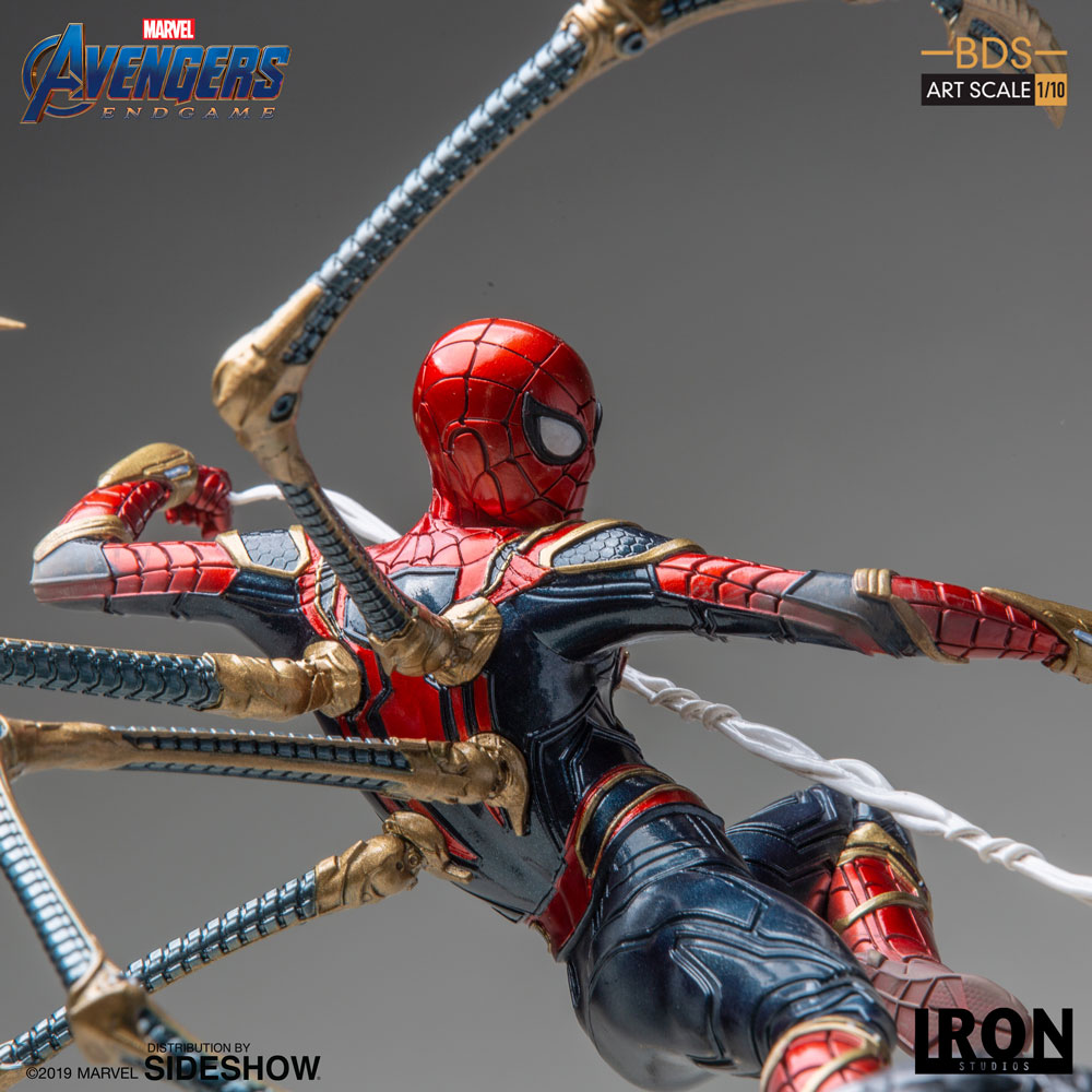 Marvel Iron Spider VS Outrider Statues  (Prototype Shown) View 12