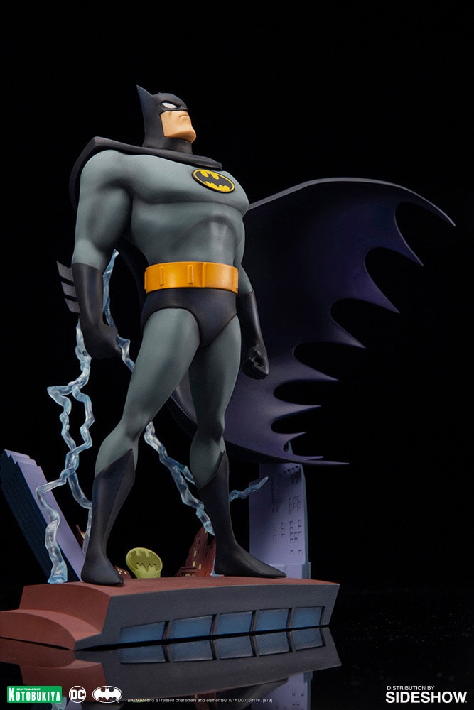DC Comics Batman (Opening Sequence) Statues  (Prototype Shown) View 8