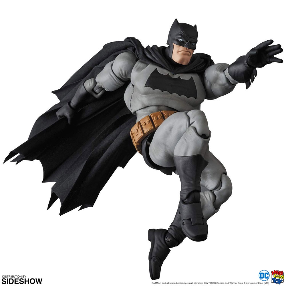 DC Comics Batman "The Dark Knight Returns" Collectible Figure  (Prototype Shown) View 3