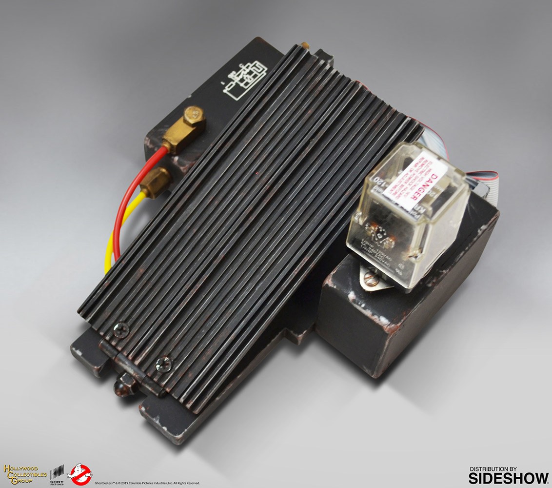 Ghostbusters Ghost Trap Prop Replica  (Prototype Shown) View 9