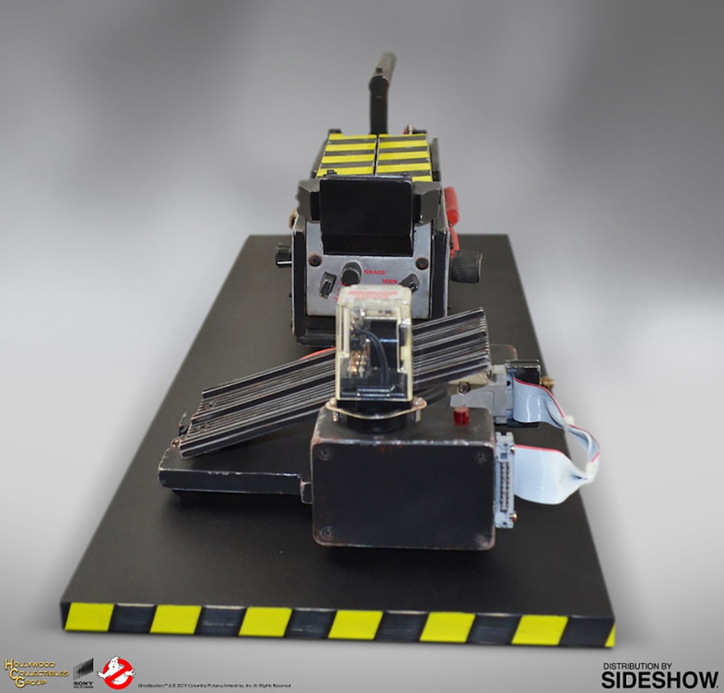 Ghostbusters Ghost Trap Prop Replica  (Prototype Shown) View 17