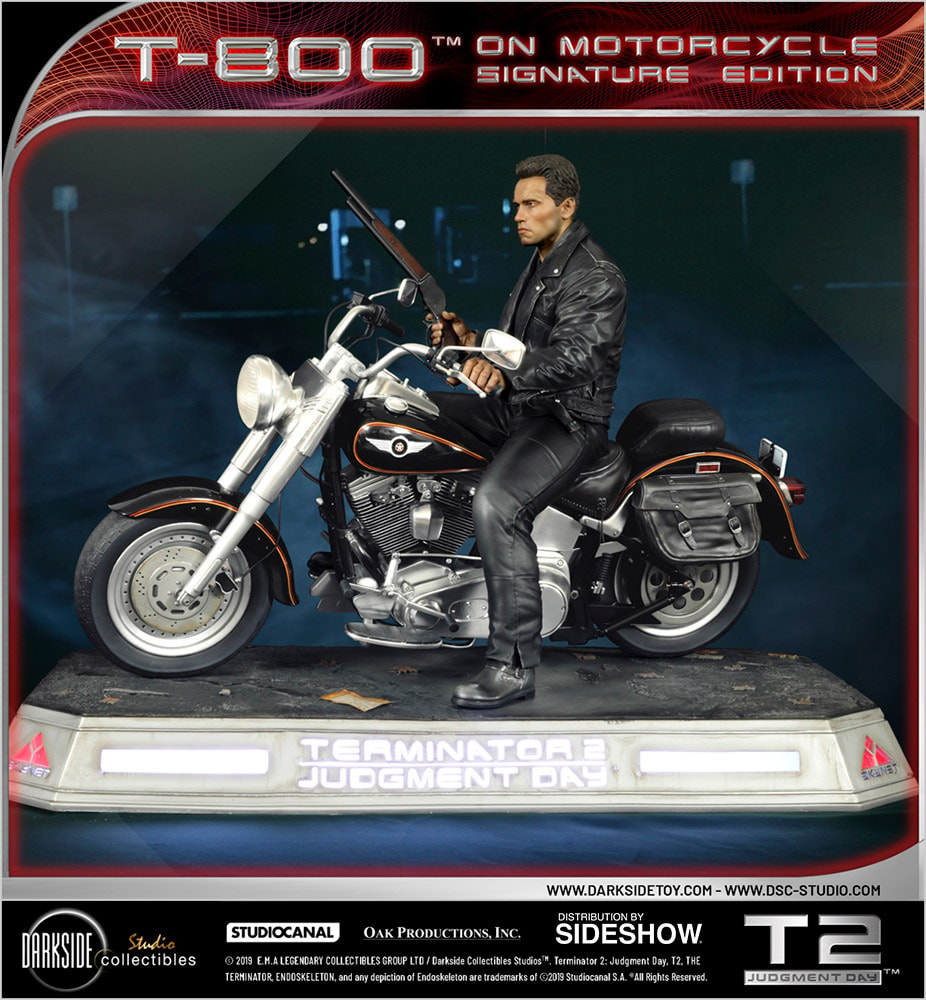 T-800 on Motorcycle Collector Edition (Prototype Shown) View 22