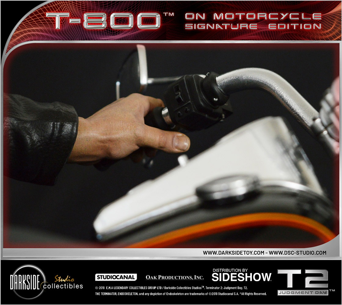 T-800 on Motorcycle Collector Edition (Prototype Shown) View 13