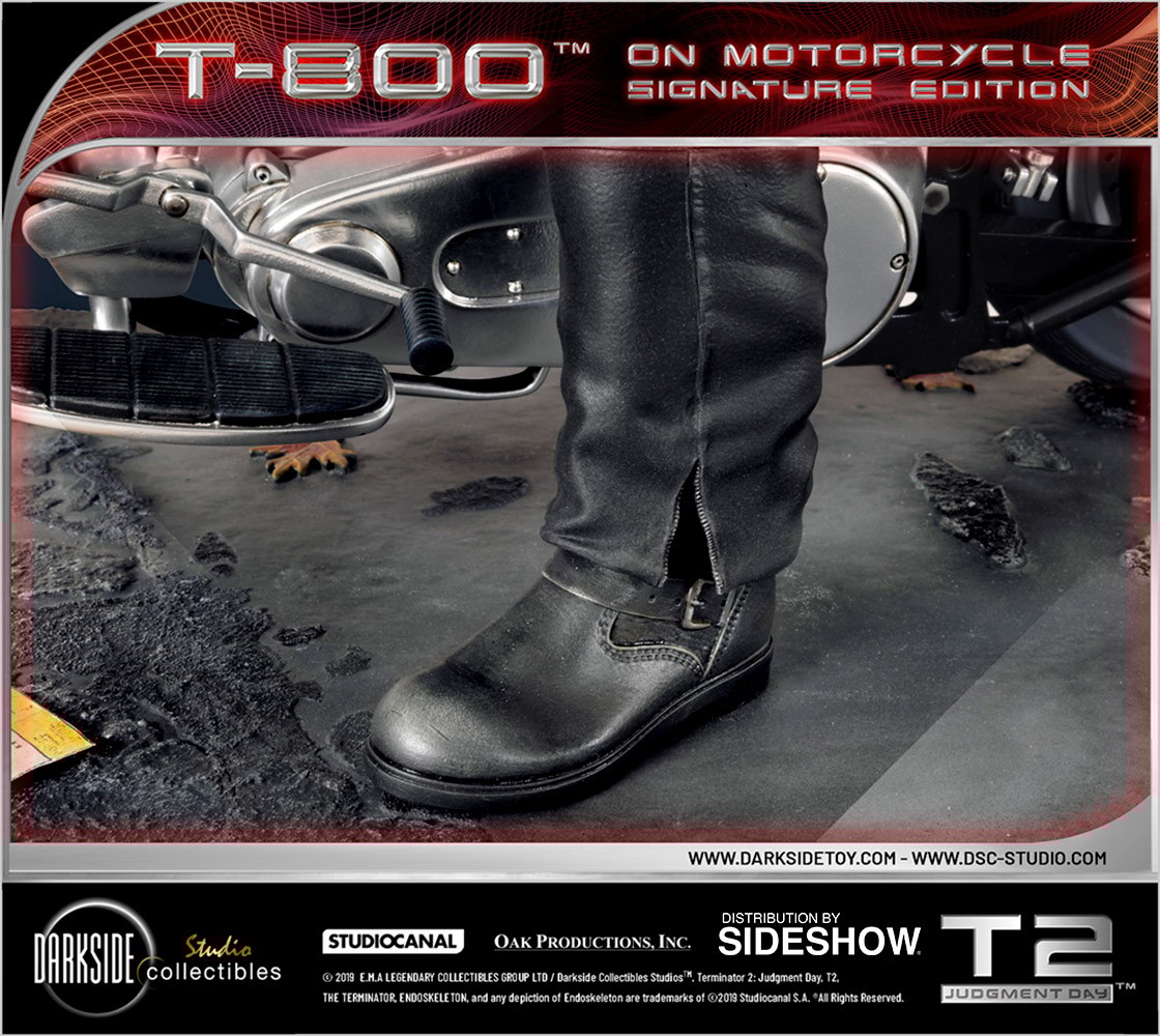 T-800 on Motorcycle Collector Edition (Prototype Shown) View 8