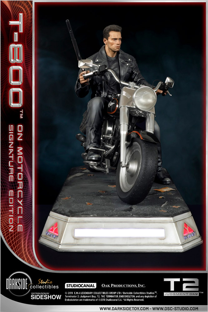 T-800 on Motorcycle Collector Edition (Prototype Shown) View 7