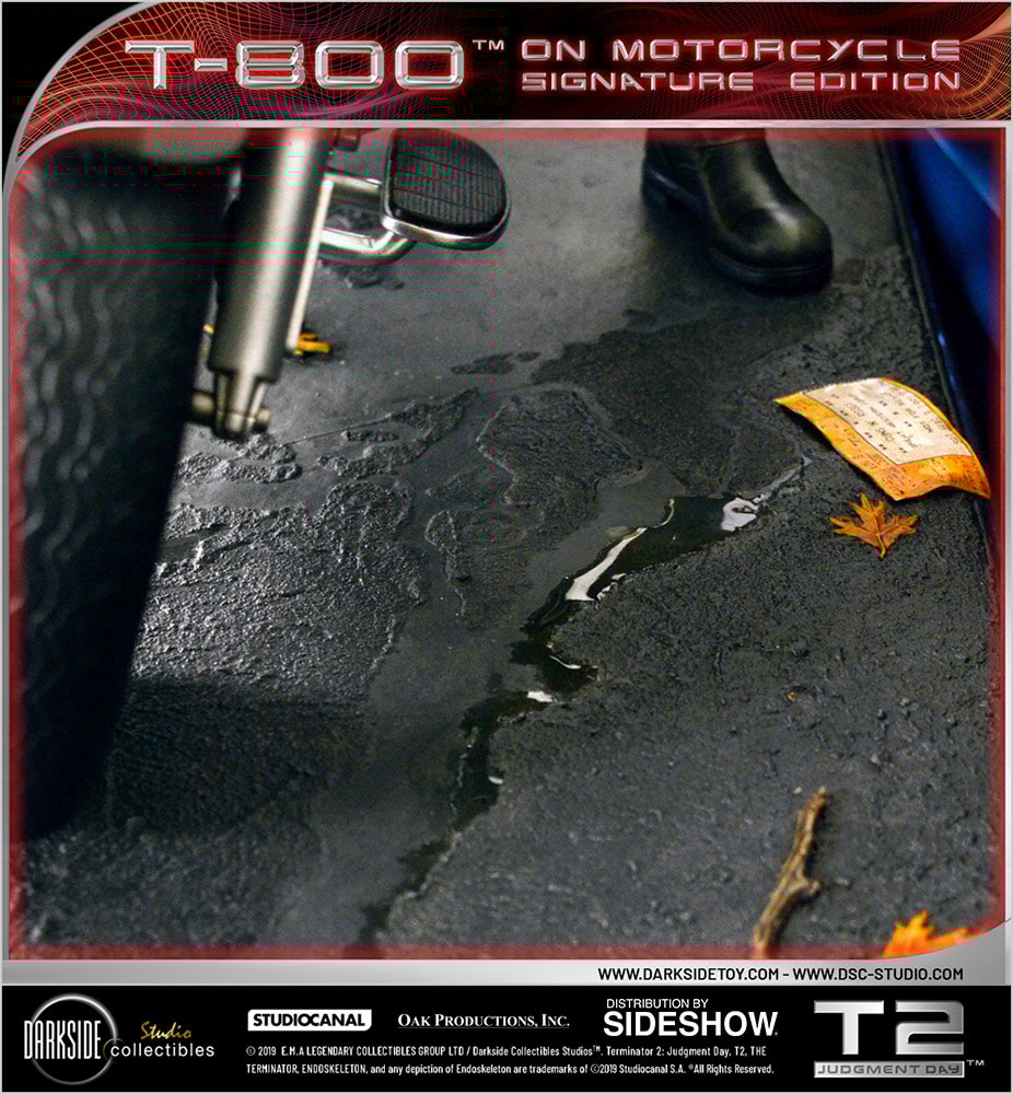 T-800 on Motorcycle Collector Edition (Prototype Shown) View 5