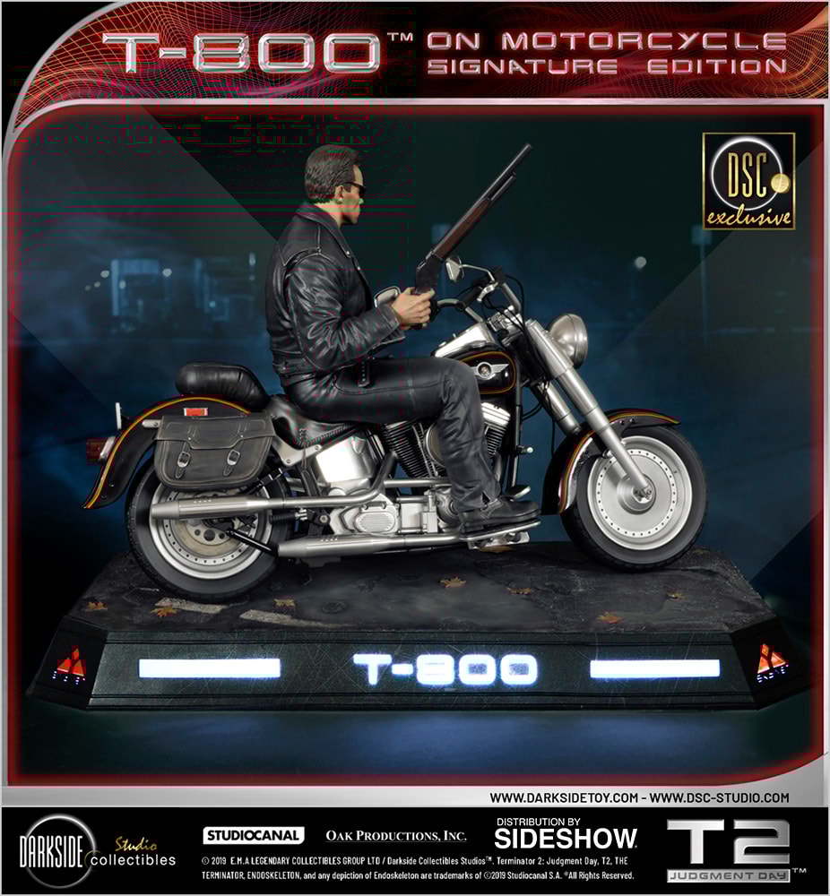 Amazon.com: Medicom Terminator: T-800 MAFEX Action Figure