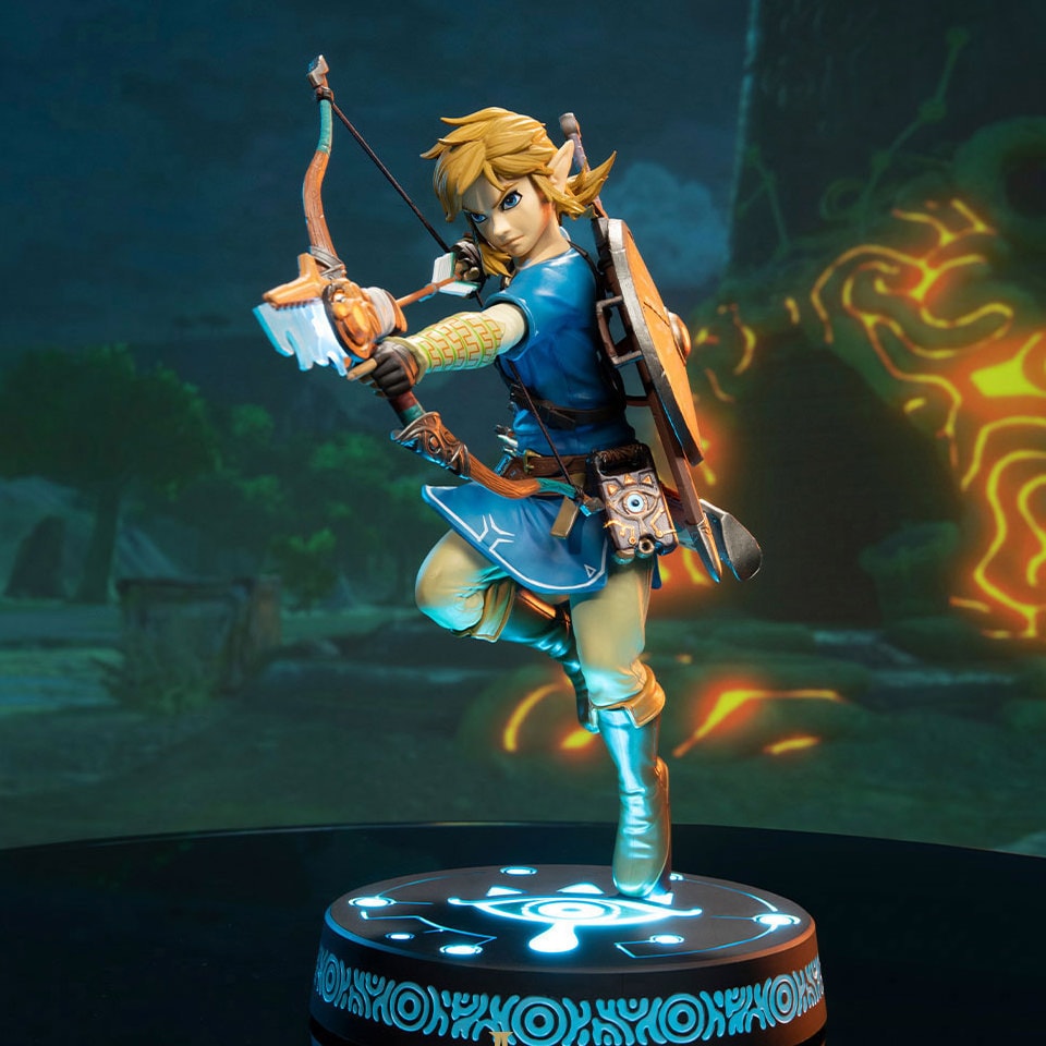 The Legend of Zelda Link (Collector's Edition) Statues  Collector Edition (Prototype Shown) View 1