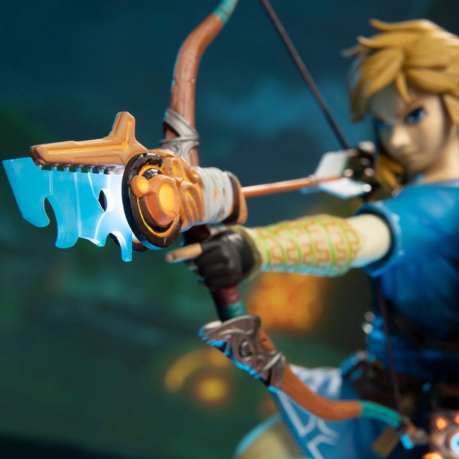 The Legend of Zelda Link (Collector's Edition) Statues  Collector Edition (Prototype Shown) View 4