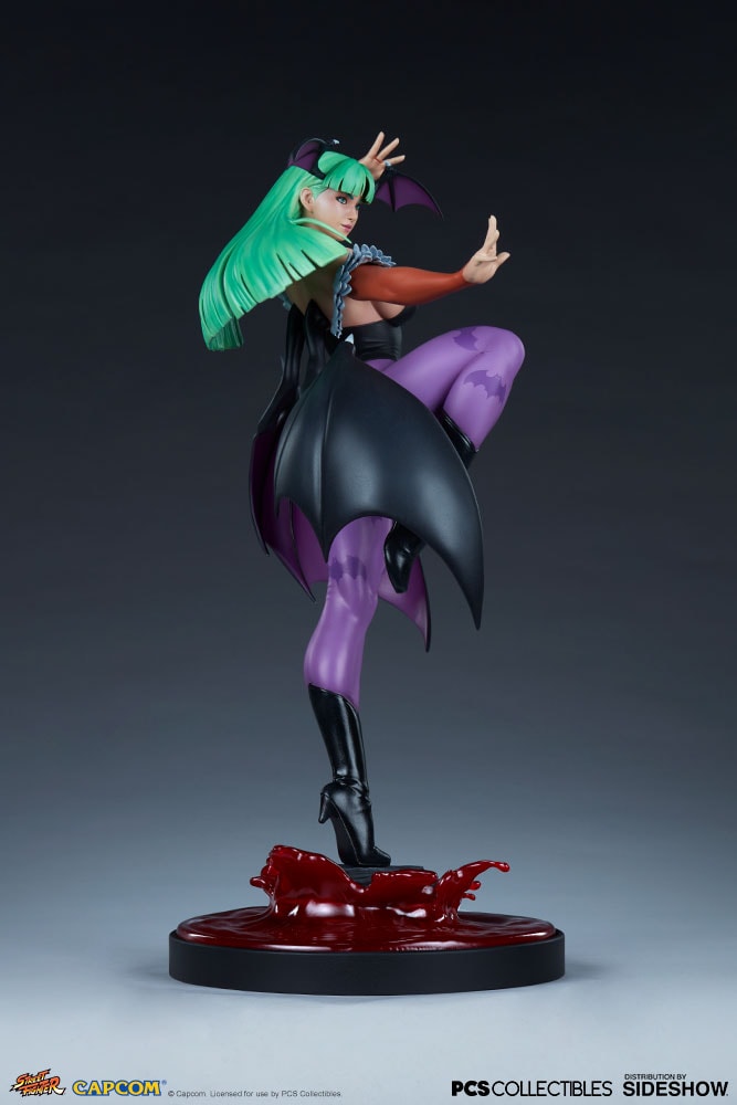 Chun-Li: Morrigan Collector Edition (Prototype Shown) View 8