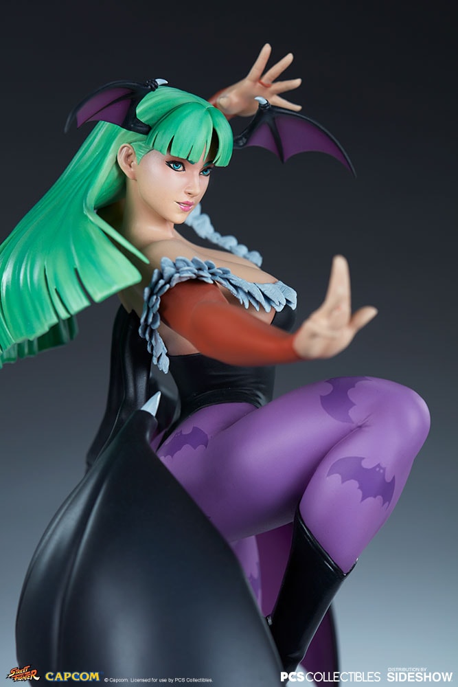 Chun-Li: Morrigan Collector Edition (Prototype Shown) View 12