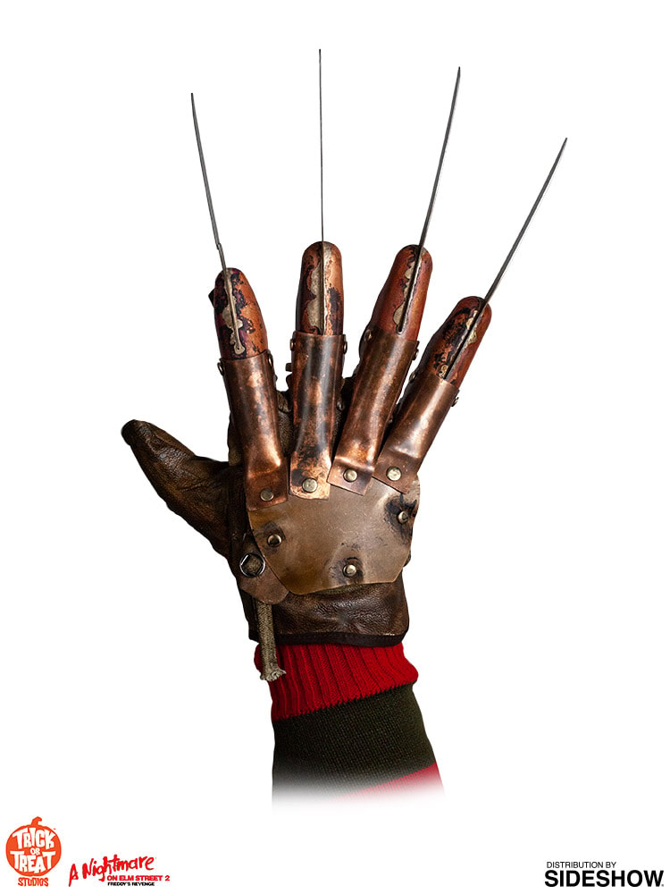 A Nightmare on Elm Street Freddy Krueger Deluxe Glove (Freddy's Revenge) Prop  View 1