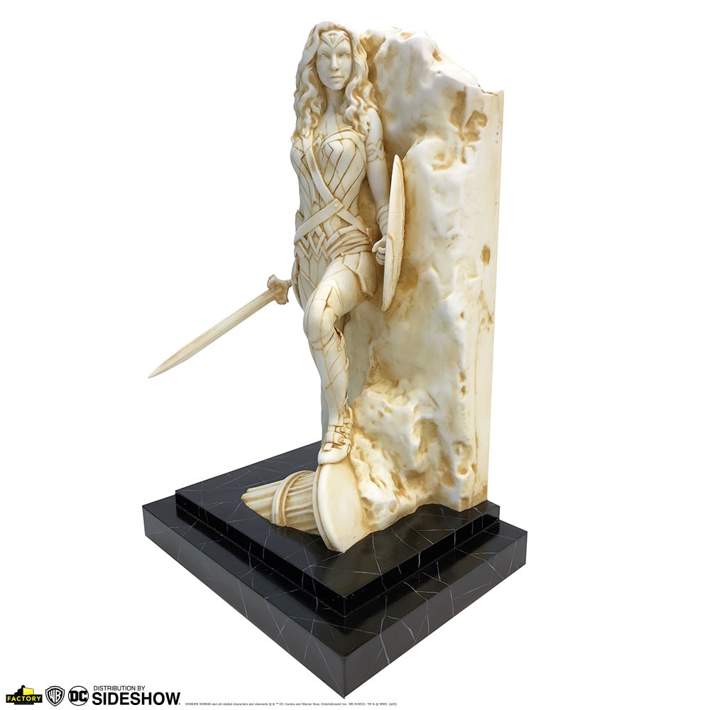 DC Comics Wonder Woman (Neo-Classical Marble) Statues  (Prototype Shown) View 1