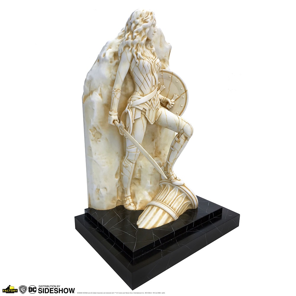 DC Comics Wonder Woman (Neo-Classical Marble) Statues  (Prototype Shown) View 2