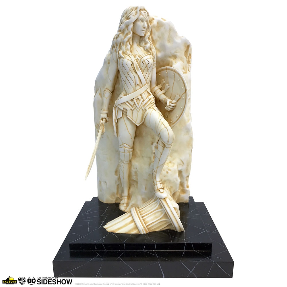 DC Comics Wonder Woman (Neo-Classical Marble) Statues  (Prototype Shown) View 3