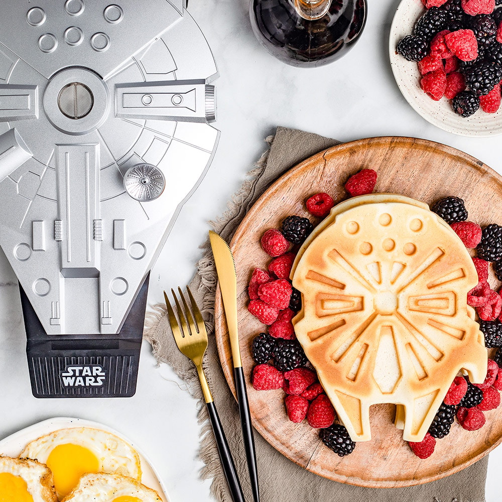 Star Wars Deluxe Millennium Falcon Waffle Maker Kitchenware  (Prototype Shown) View 5
