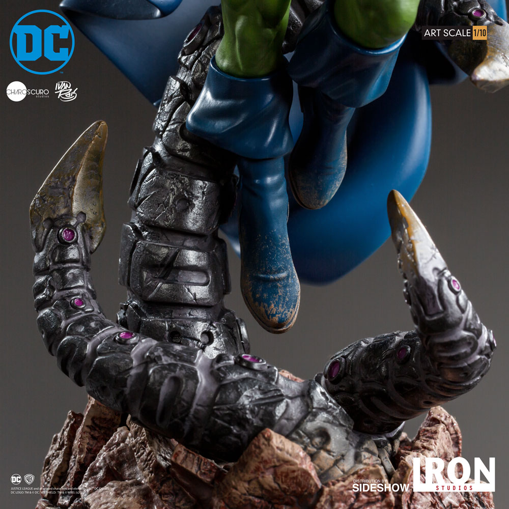 DC Comics Martian Manhunter 1:10 Scale Statue  (Prototype Shown) View 7