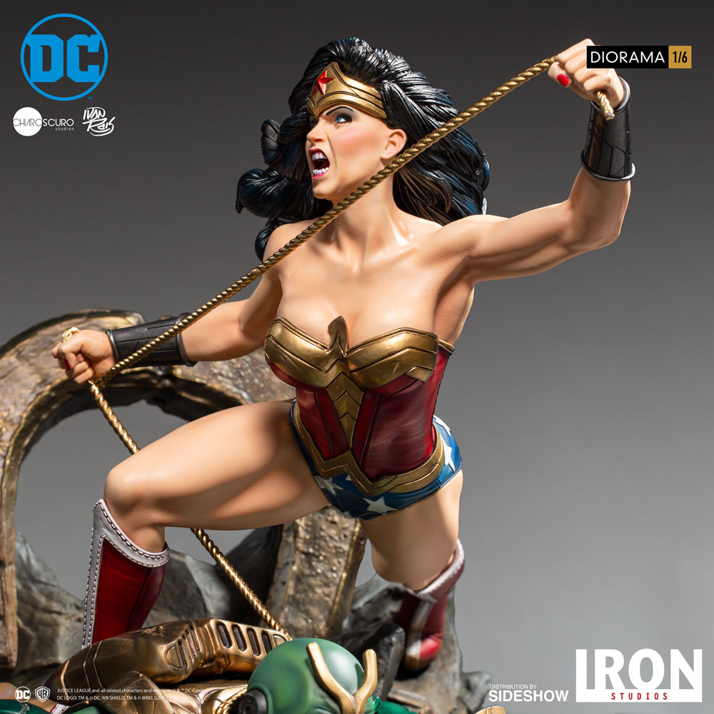 Wonder Woman Vs Darkseid (Prototype Shown) View 5