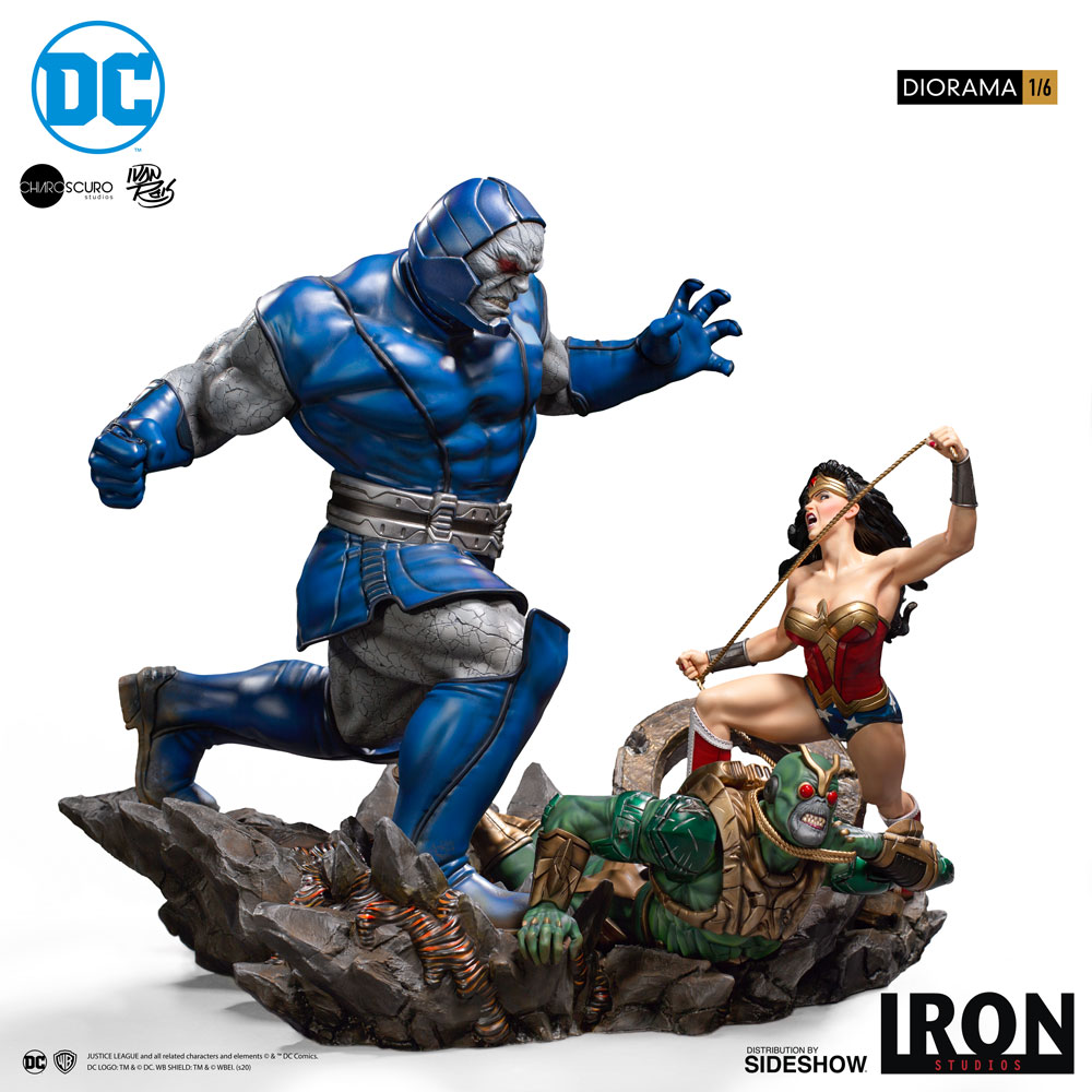 Wonder Woman Vs Darkseid (Prototype Shown) View 16
