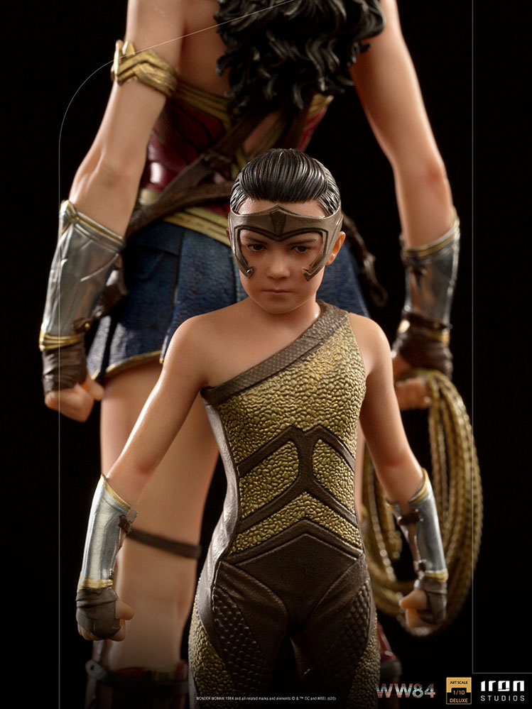 DC Comics Wonder Woman & Young Diana 1:10 Scale Statue  (Prototype Shown) View 8