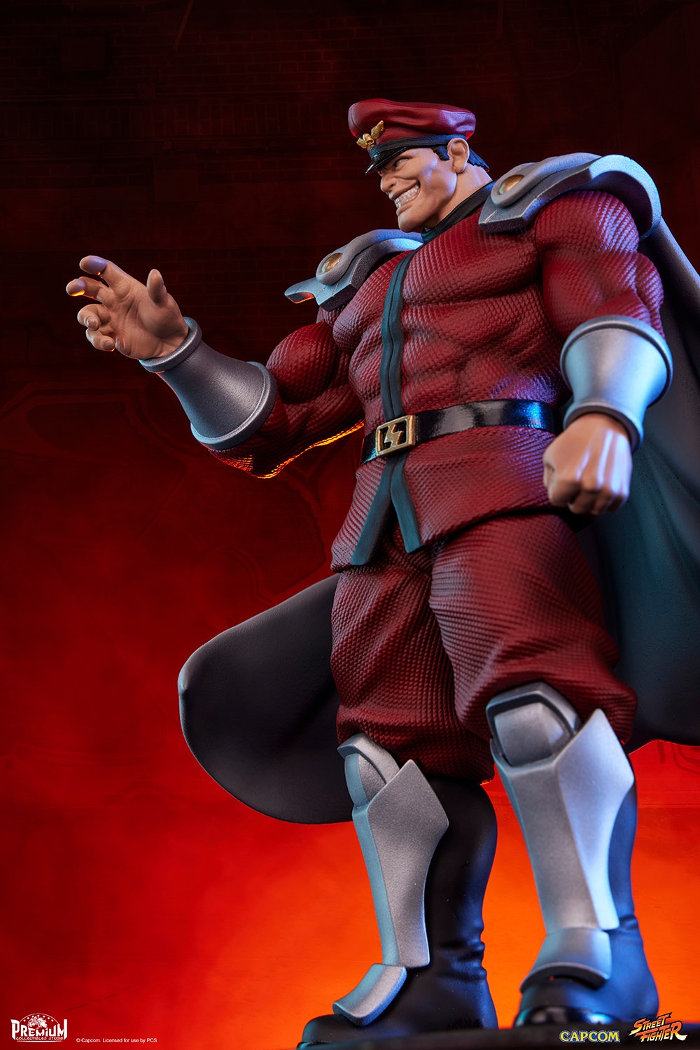 Street Fighter M. Bison & Rolento 1:10 Scale Statue  (Prototype Shown) View 3