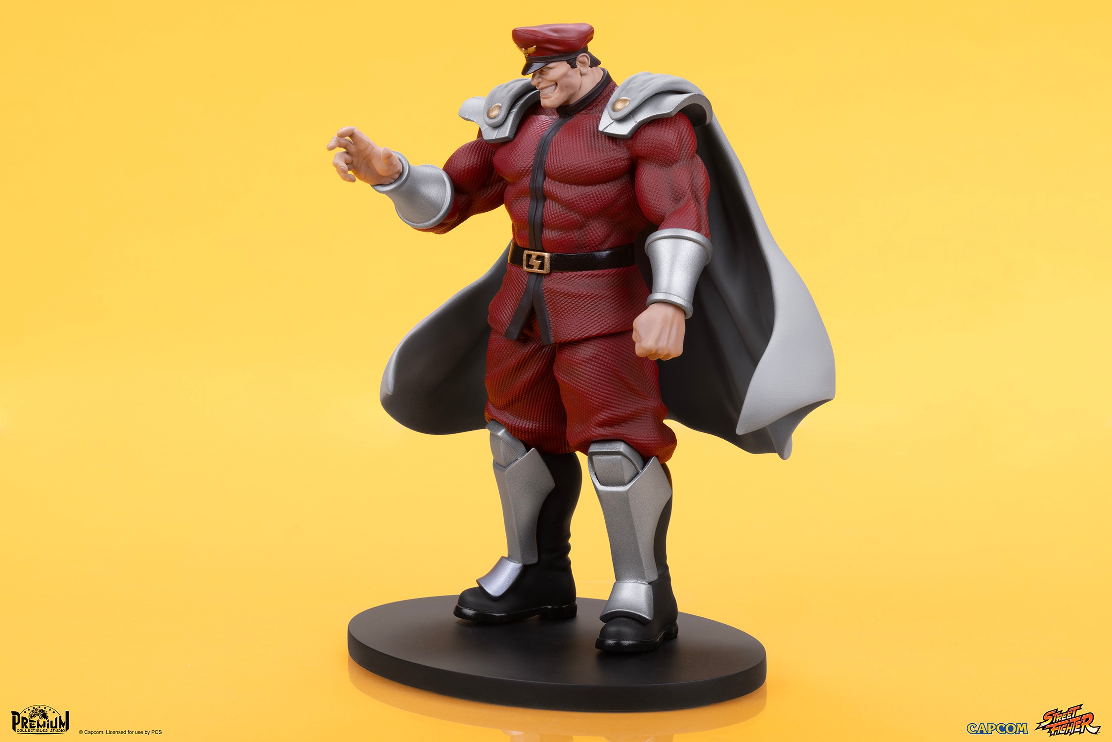 Street Fighter M. Bison & Rolento 1:10 Scale Statue  (Prototype Shown) View 7