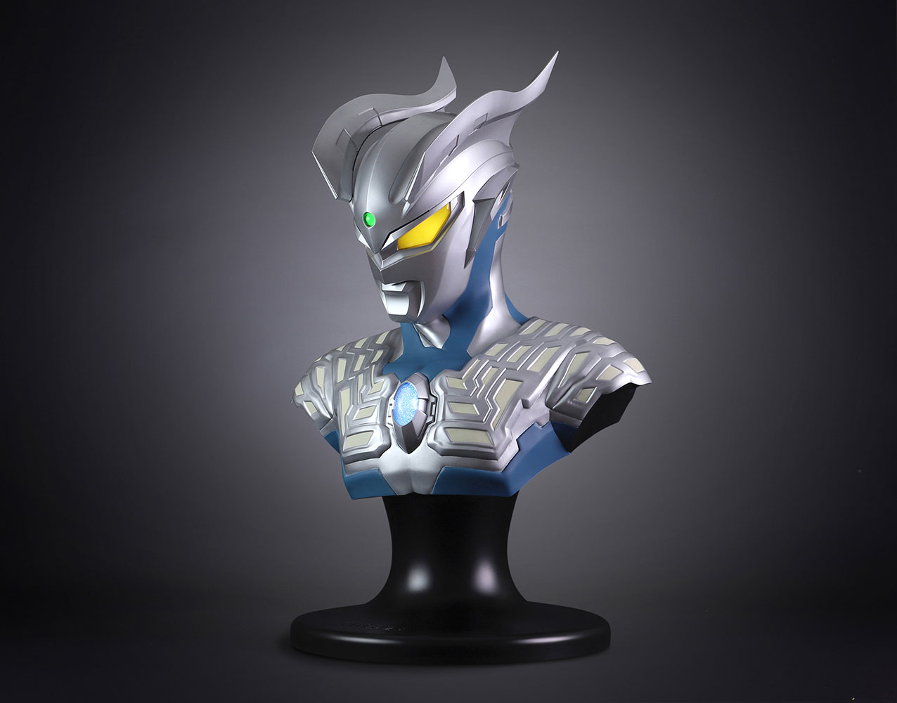 Ultraman Ultraman Zero Prop Replica  (Prototype Shown) View 6