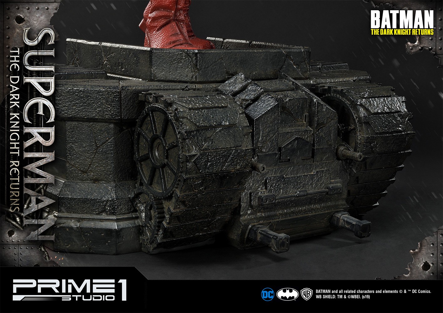 Superman (Deluxe Version) (Prototype Shown) View 16