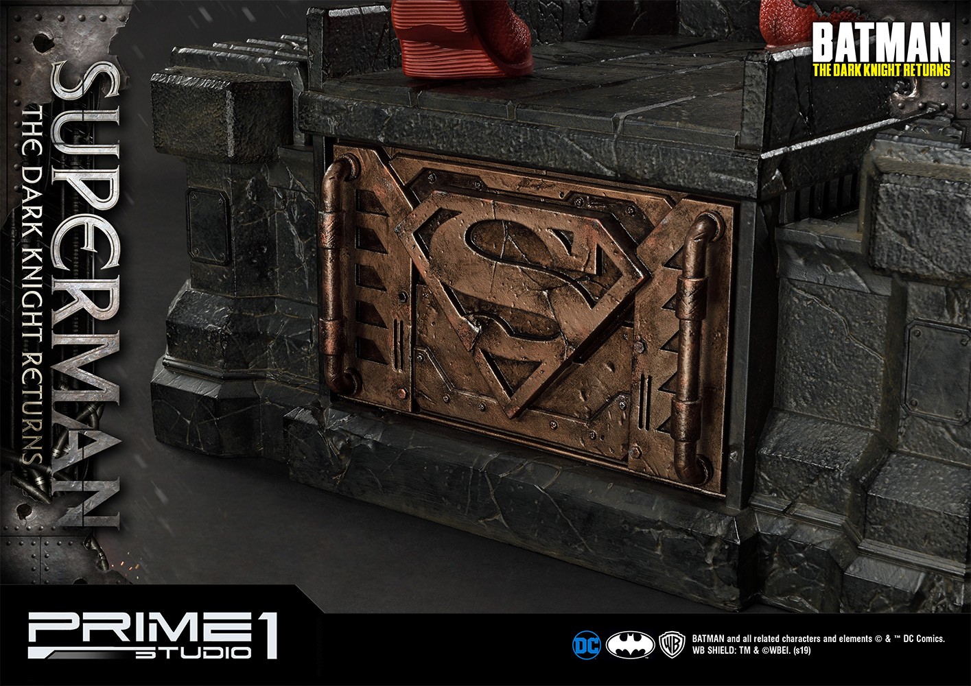 Superman (Deluxe Version) (Prototype Shown) View 36