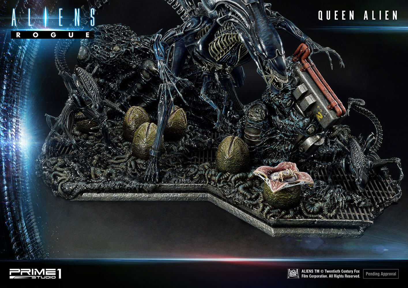 Queen Alien Battle