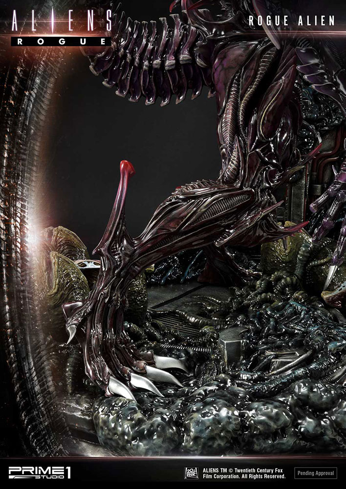 Rogue Alien Battle