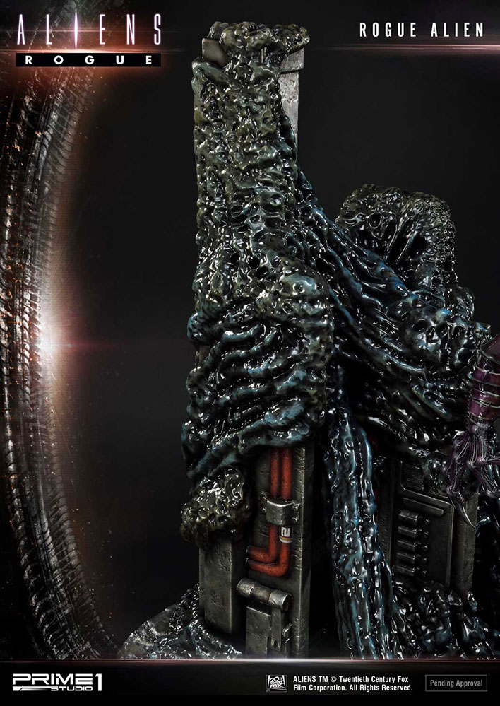 Rogue Alien Battle