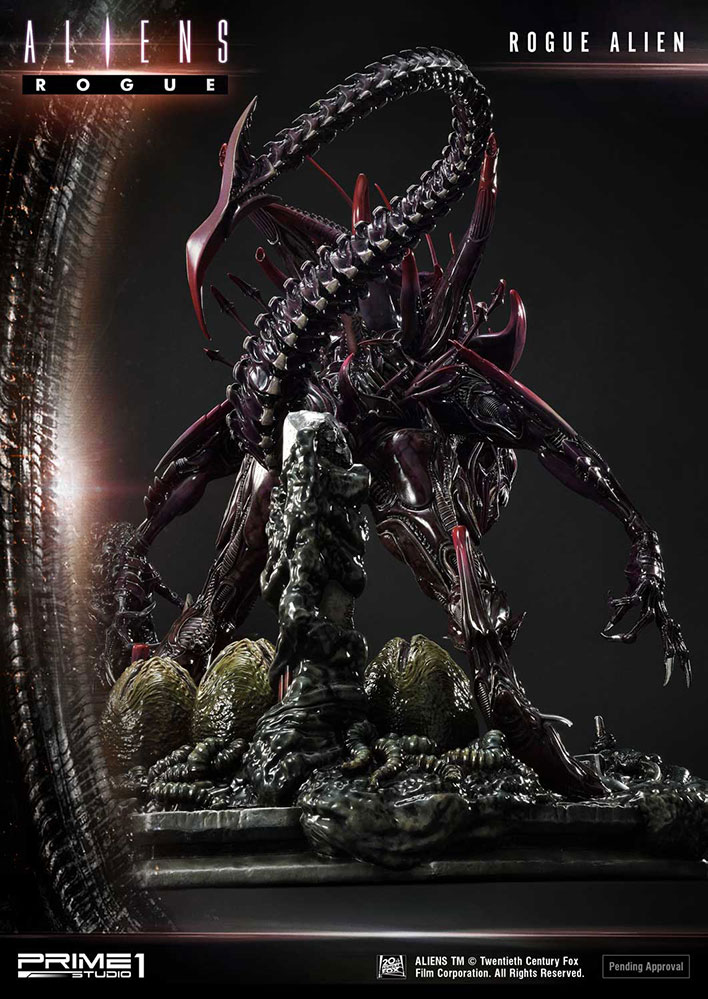 Rogue Alien Battle