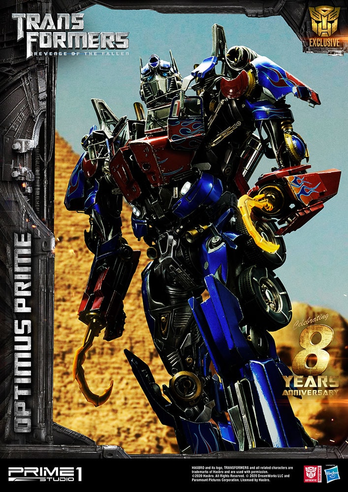 Optimus Prime Exclusive Edition (Prototype Shown) View 3