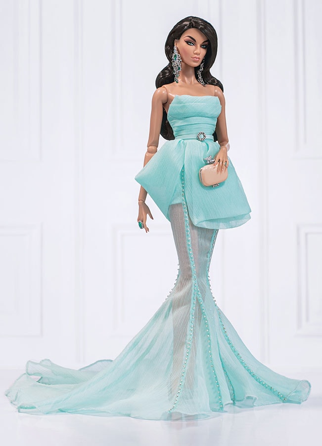 Korinne Dimas (Siren Silhouette) Dressed Doll | Sideshow Collectibles