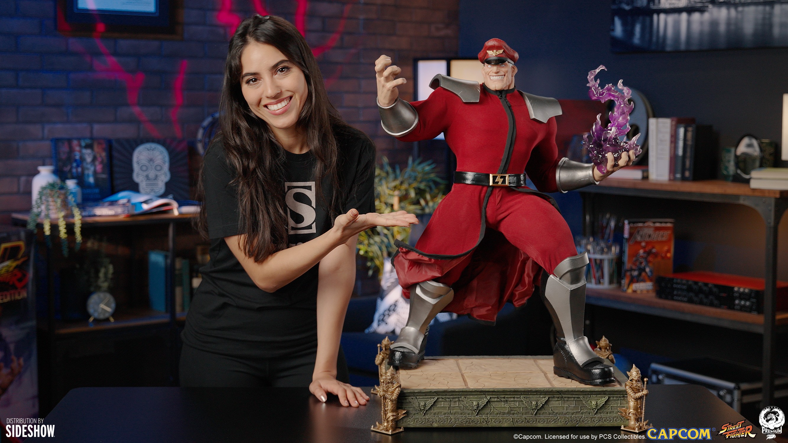 Street Fighter M. Bison 1:3 Scale Statue  (Prototype Shown) View 1