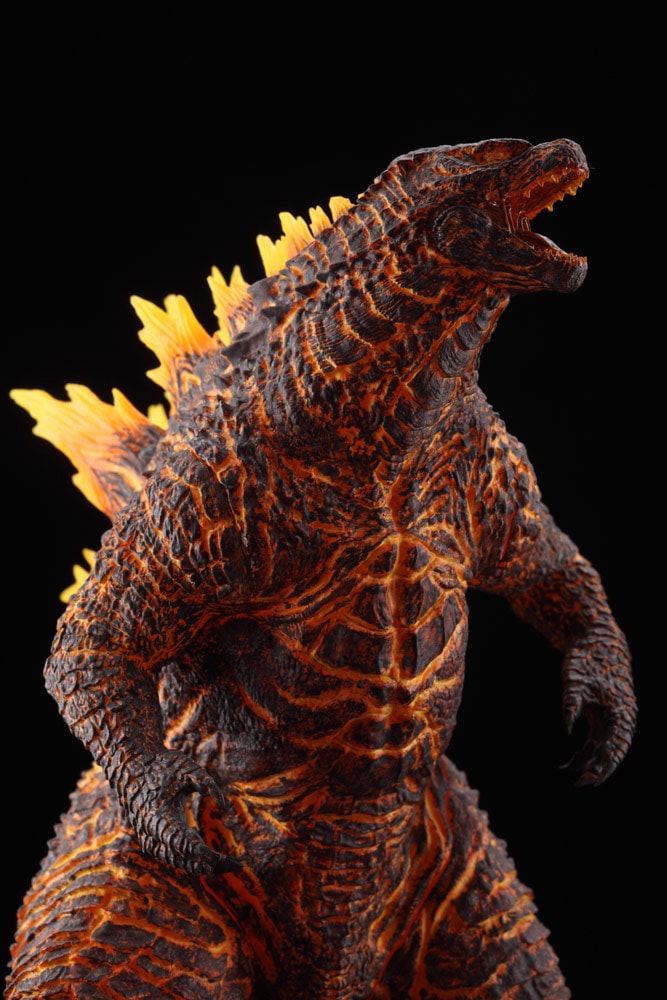 Godzilla Godzilla (2019) Burning Version Collectible Figure  (Prototype Shown) View 6