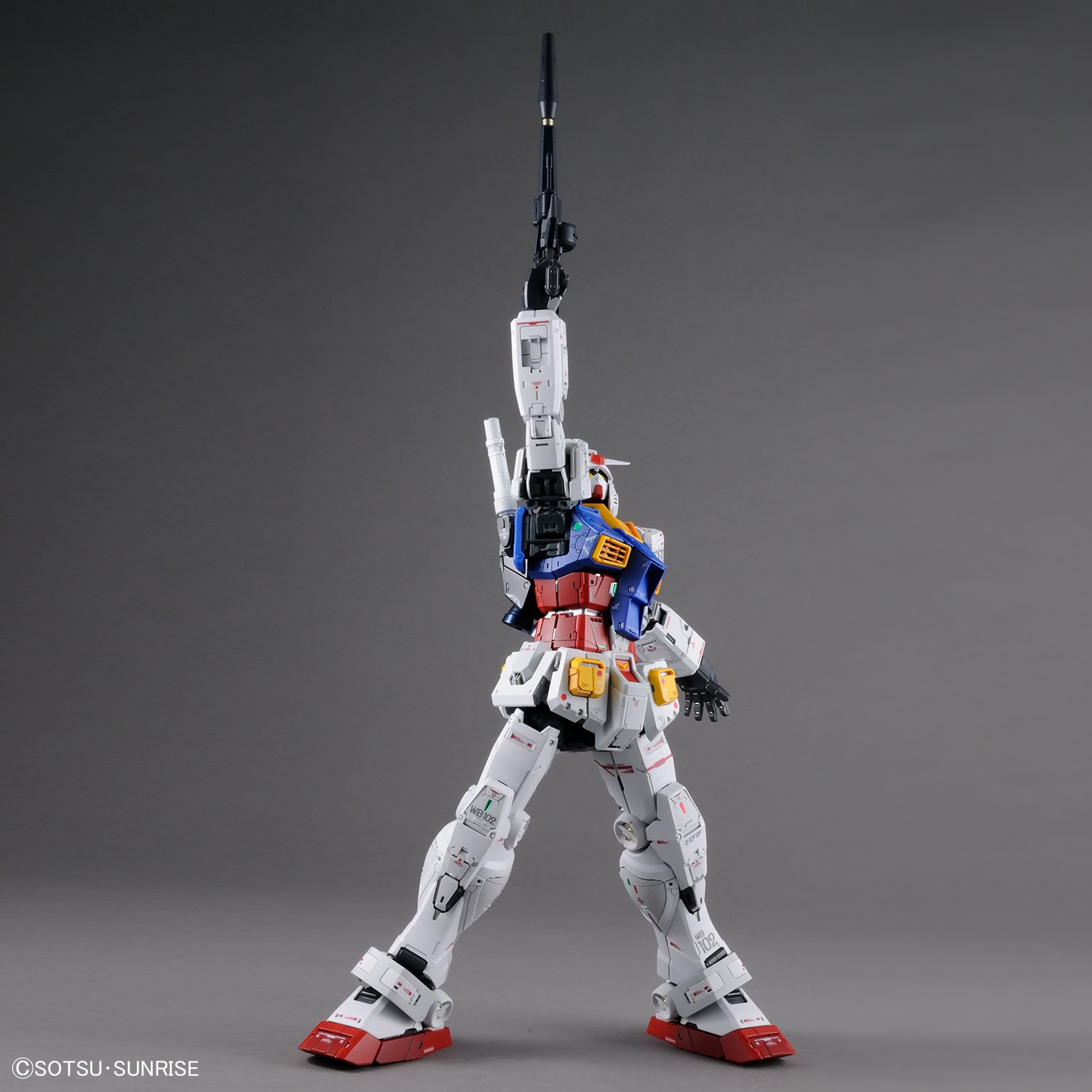 RX-78-2 Gundam PG Unleashed Model Kit by Bandai | Sideshow
