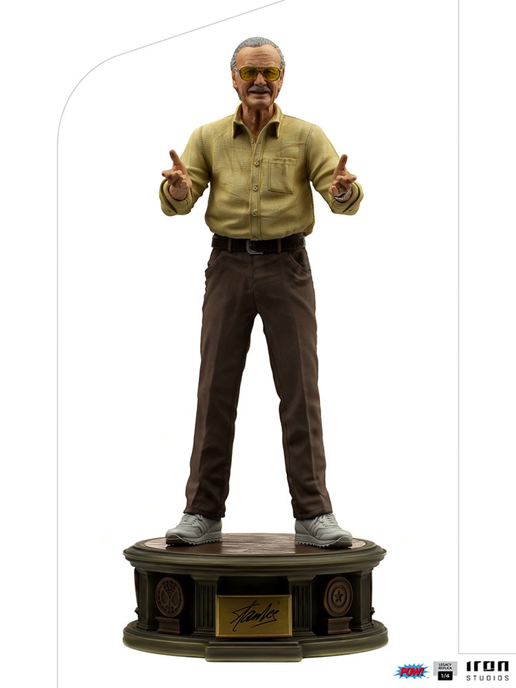 Stan Lee Pow! (Prototype Shown) View 17
