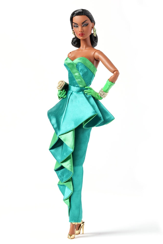 Della Roux™ (Merry & Bright) Dressed Doll | Sideshow Collectibles