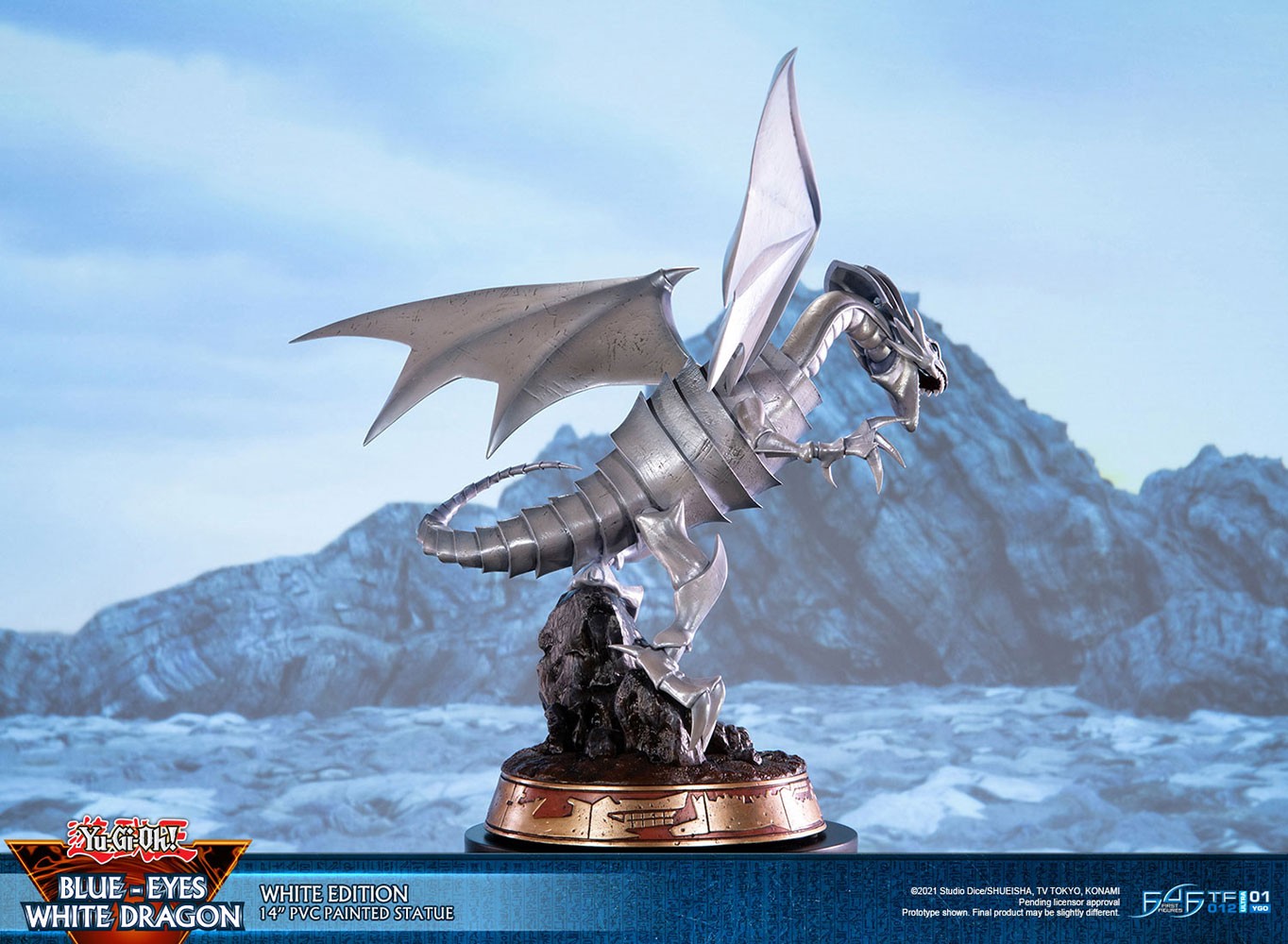 Blue-Eyes White Dragon (White Variant) Statue | Sideshow Collectibles