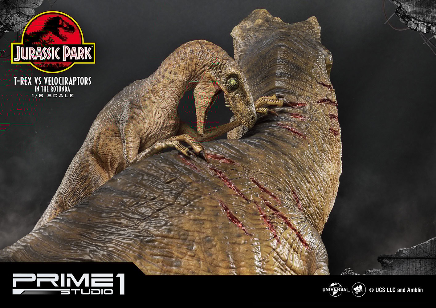 T-Rex Vs Velociraptors in the Rotunda