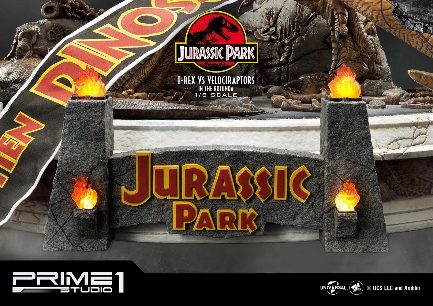 T-Rex Vs Velociraptors in the Rotunda