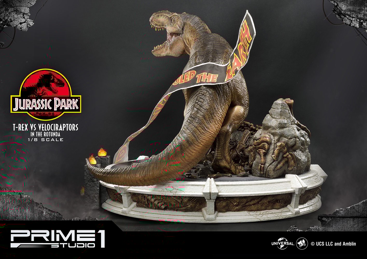 T-Rex Vs Velociraptors in the Rotunda