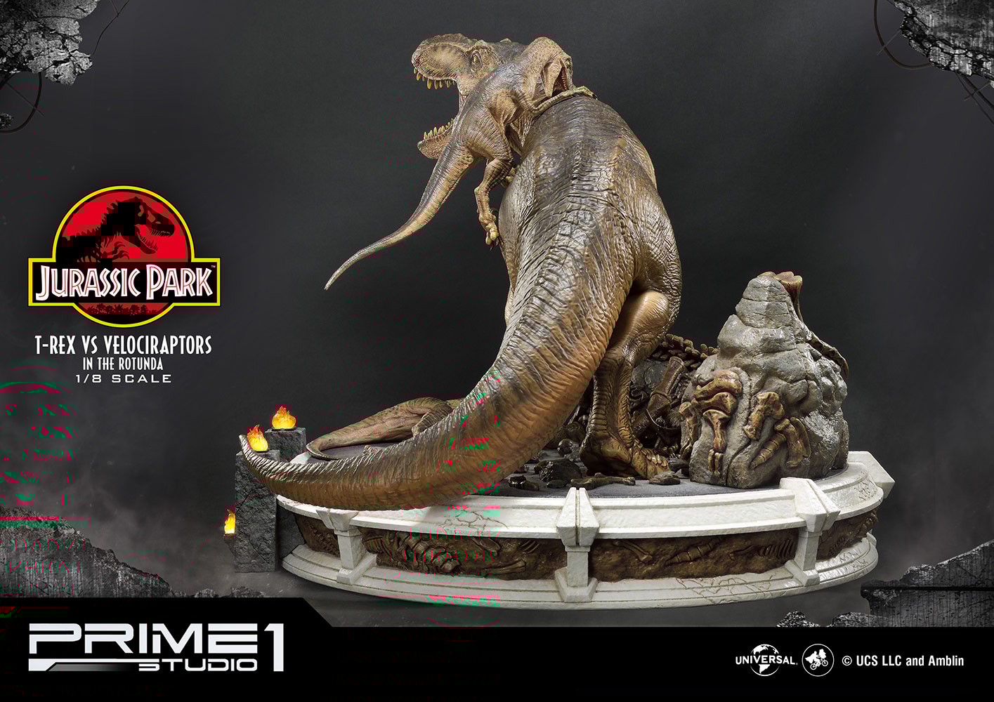 T-Rex Vs Velociraptors in the Rotunda